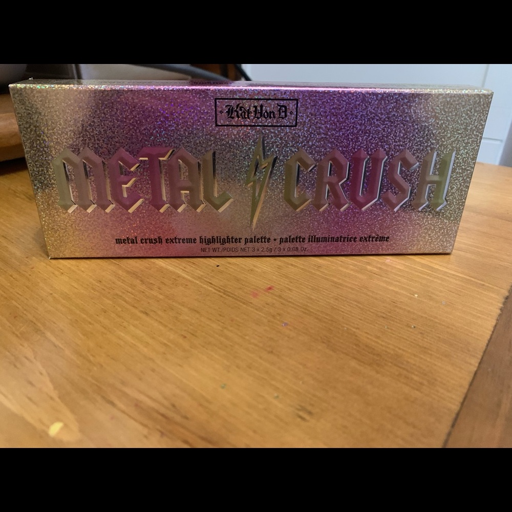 KVD Metal crush highlighter